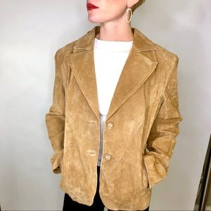 100% leather suede jacket ✨